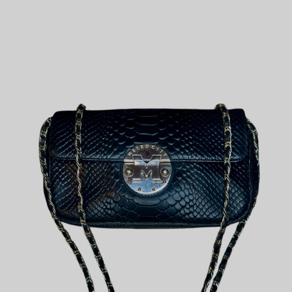 Metrocity Embossed Sorte Mini Crossbody - Picture 5 of 7